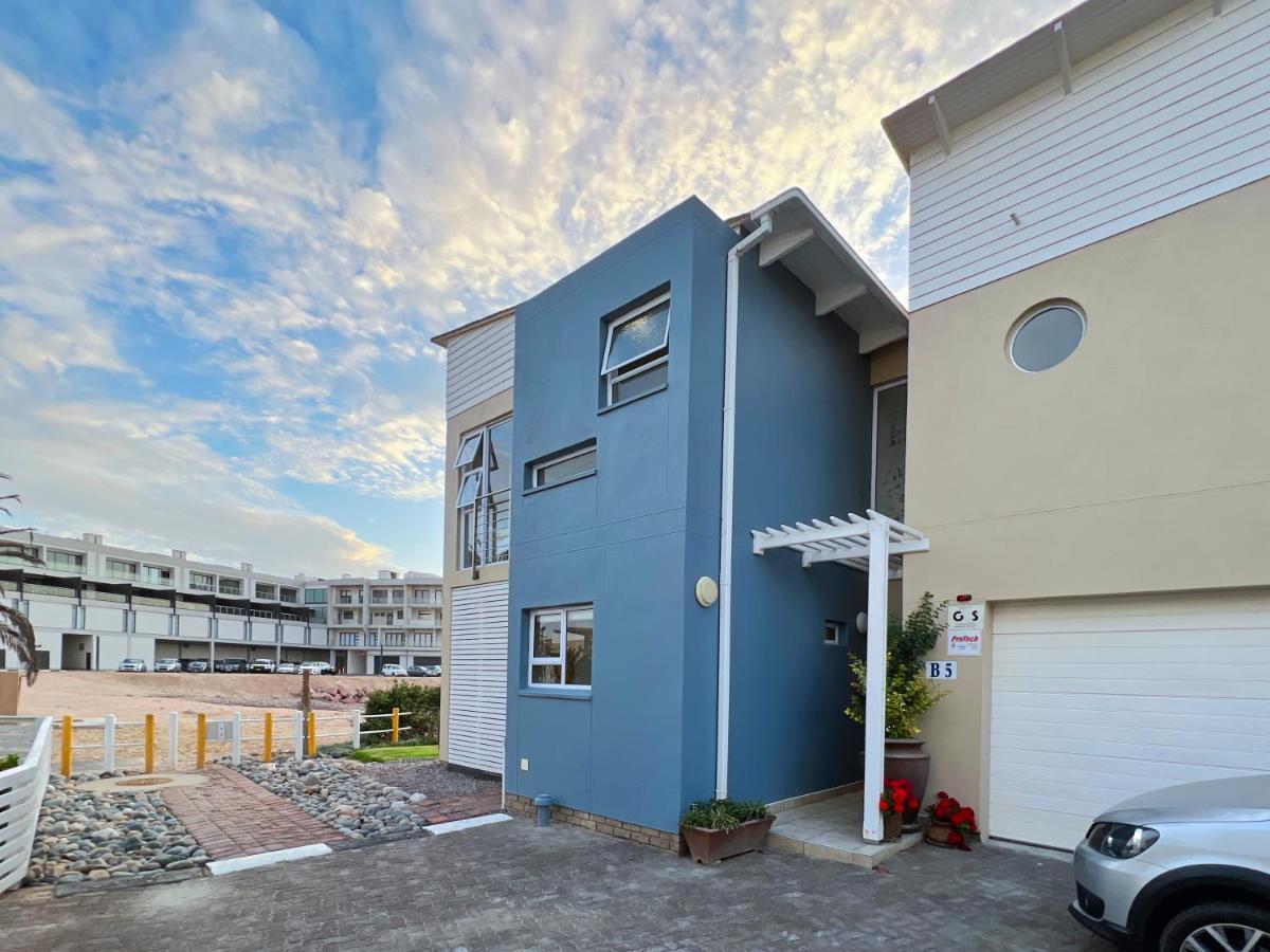 Villa Waterfront Edge B5 à Swakopmund Extérieur photo
